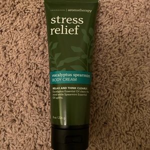 NWT Bath and Body Works stress relief body cream